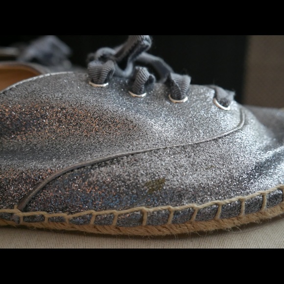 SHINY COACH SHOES WORN ONCE - Picture 6 of 6